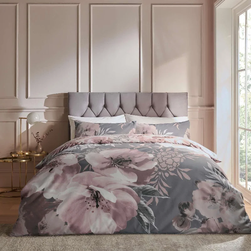 Dramatic Floral Duvet Cover Set