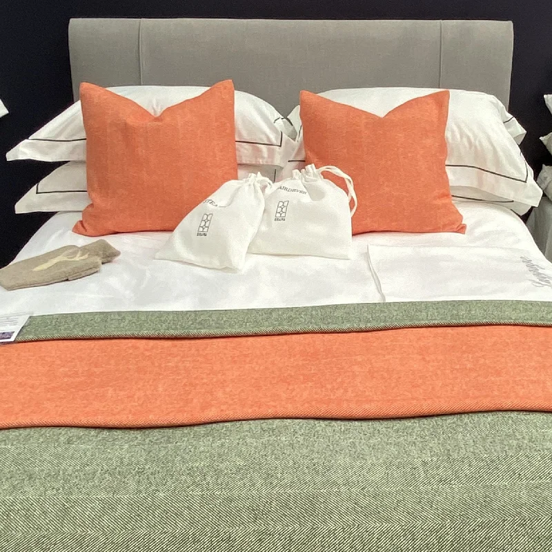 Orange/Ivory