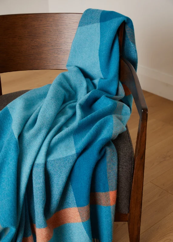 Foxford Oisin Lambswool Throw