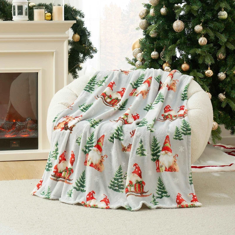 Gnomes Milky plush Throw Blanket