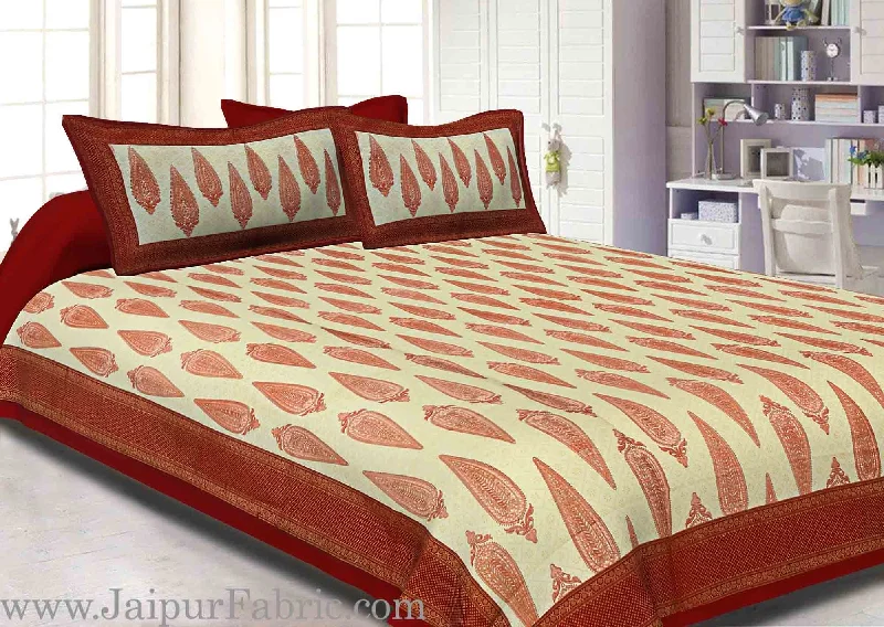Today's Special king size bedsheet radish pink border golden paisley print with two pillow cover Today's Special king size bedsheet radish pink border golden paisley print with two pillow cover
