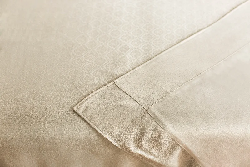 Fleur De Lis Taupe Jacquard
